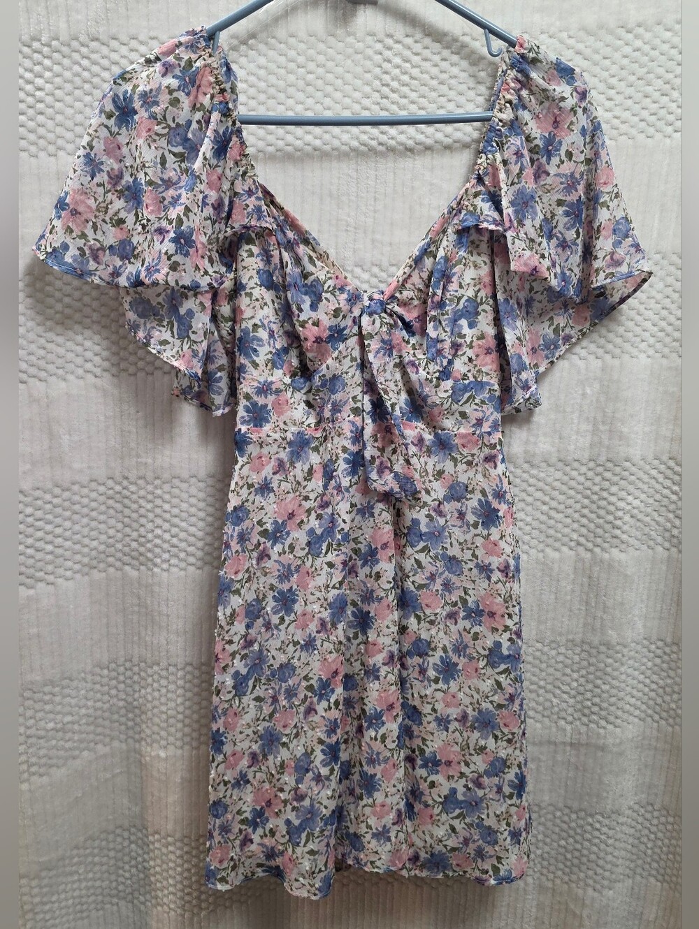 LUSH Sweetheart Tie-Neck Floral Mini Dress